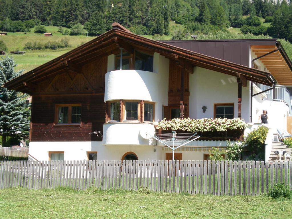 Апартаменти Haus Mattle Петтной-ам-Арльберг Номер фото